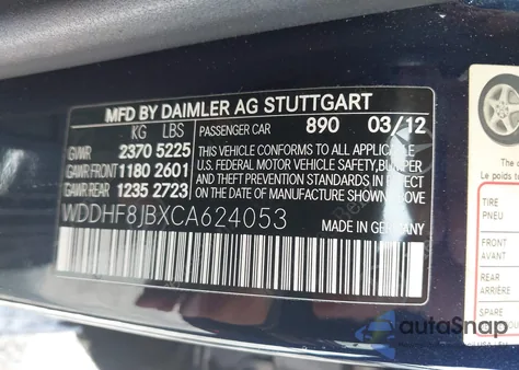 2012 Mercedes-Benz E 350 4Matic z USA, uszkodzony, nr VIN WDDHF8JBXCA624053